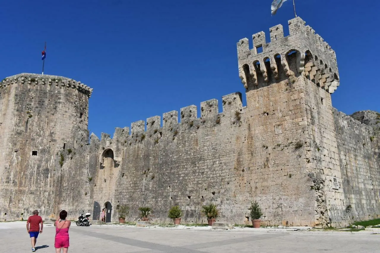 Apartments D&A Trogir