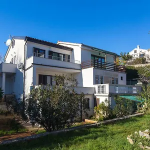 Karen Apartament Krk Town